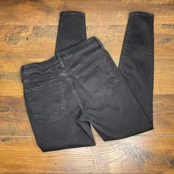 Universal Thread Distressed Skinny Jeans - Size 4/27R - Picture 3 of 8